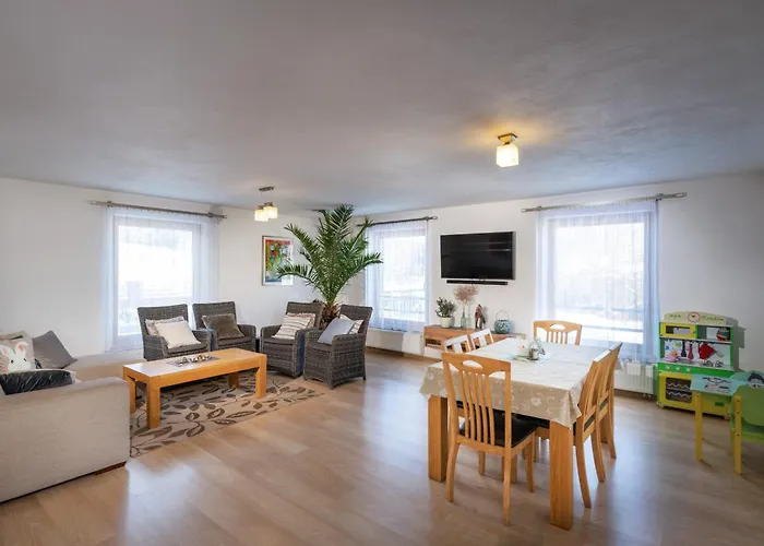 Lunatyk 펜션 Liptovský Mikuláš